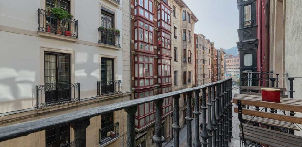 qué vivienda es recomendable comprar en bilbao